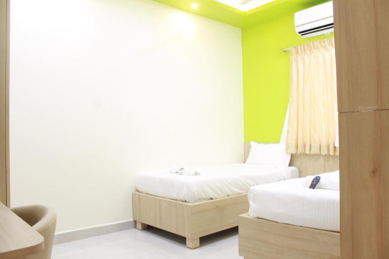Jfive Residency Hotell Chennai Eksteriør bilde