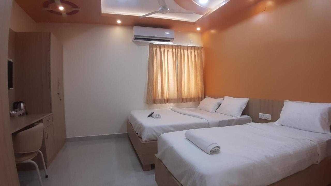 Jfive Residency Hotell Chennai Eksteriør bilde