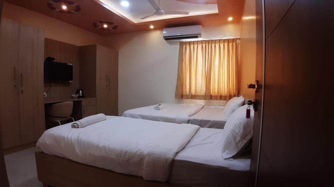 Jfive Residency Hotell Chennai Eksteriør bilde