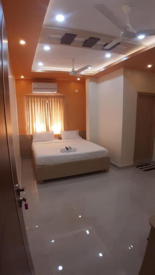 Jfive Residency Hotell Chennai Eksteriør bilde